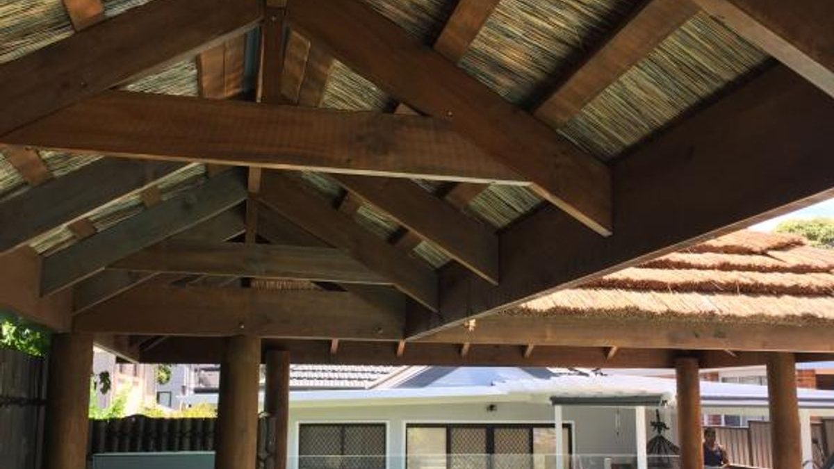 Outdoor Roof Truss